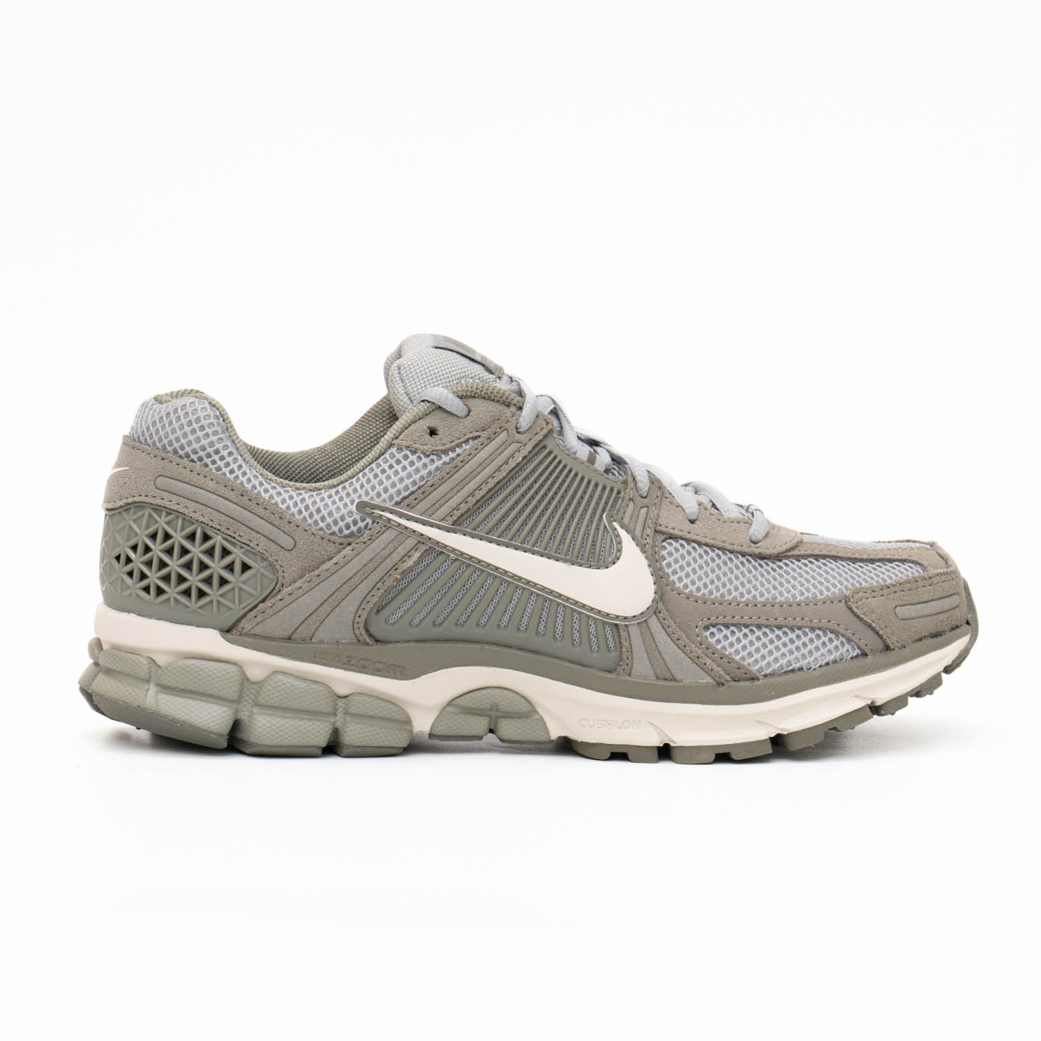 Кросівки Nike Zoom Vomero 5 HF1553 002 — купити в Україні | Nike